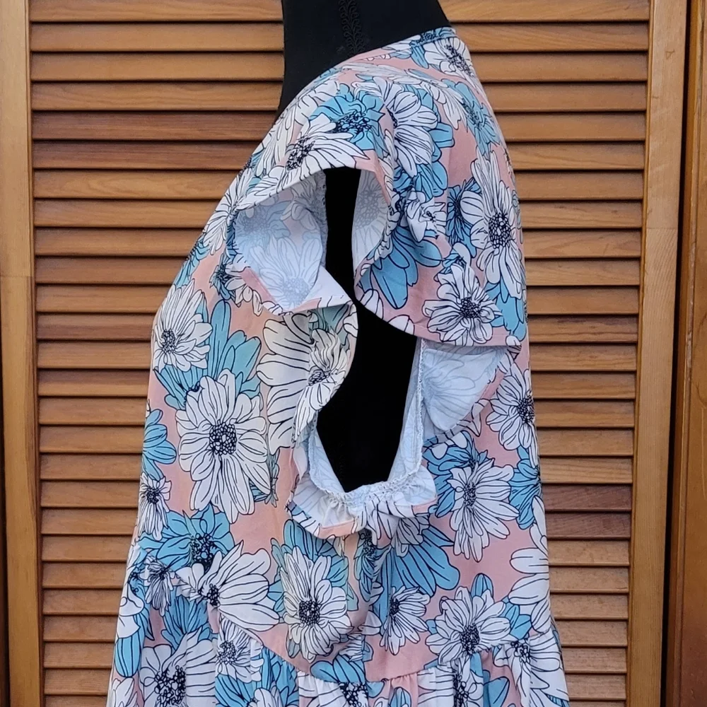 NWOT Floral Ruffle Sleeve Plus Size Top (2XL) - Picture 5 of 12